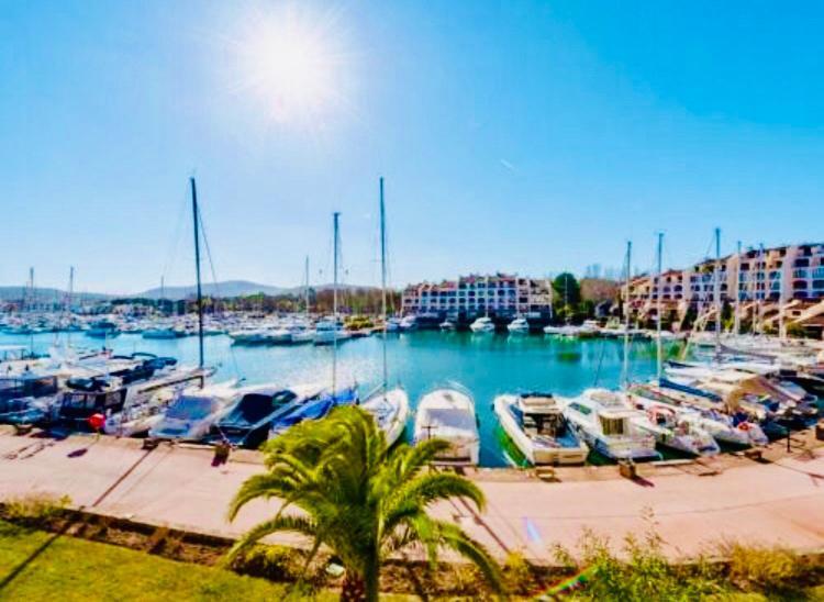 Petit Cocon Magnifique Vue Sur Marina Dans Le Golfe De Saint Tropez Apartment Cogolin Luaran gambar